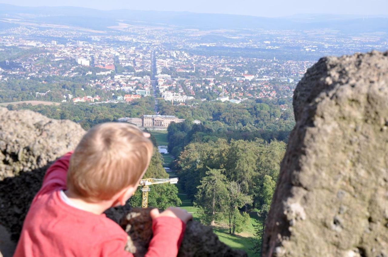 Ruhige Und Gemuetliche Ferienwohnung In Calden Bagian luar foto