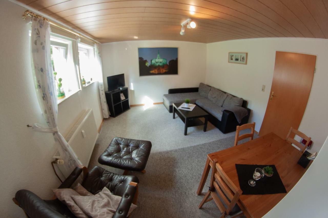 Ruhige Und Gemuetliche Ferienwohnung In Calden Bagian luar foto